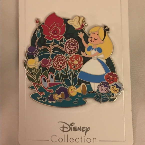 Disney Alice in Wonderland enamel pin - Picture 2 of 3